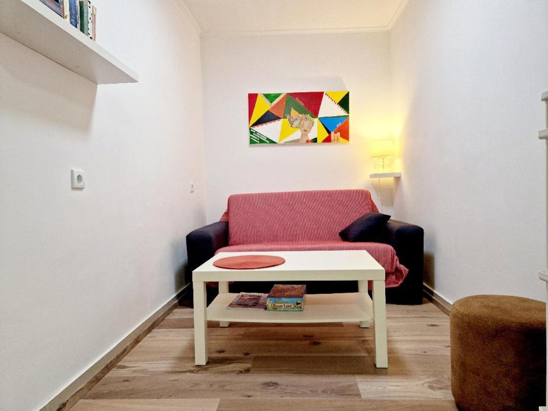 Old Town & Ela Place Guest house 3*