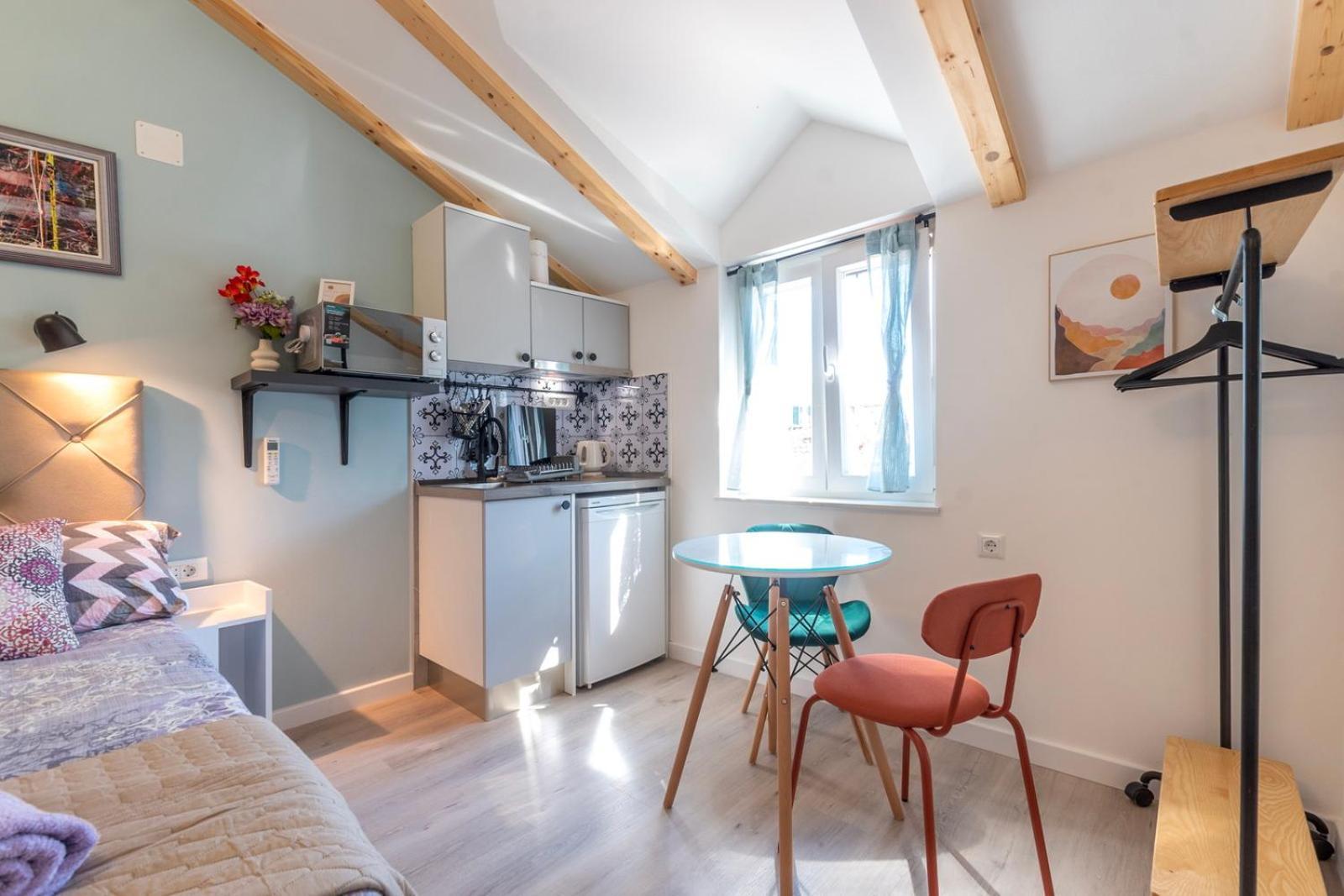 Guest house Old Town & Ela Place