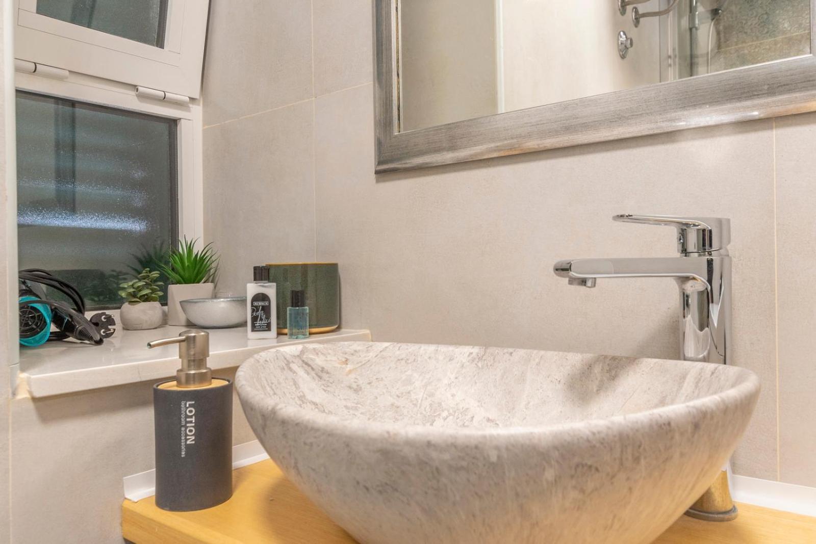 Guest house Old Town & Ela Place 3*