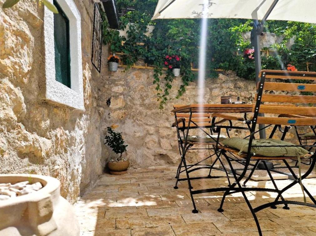 Old Town & Ela Place Penzion