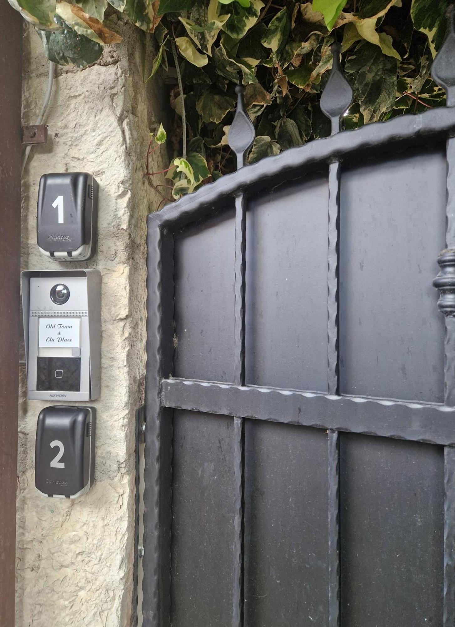 Old Town & Ela Place 3* Split